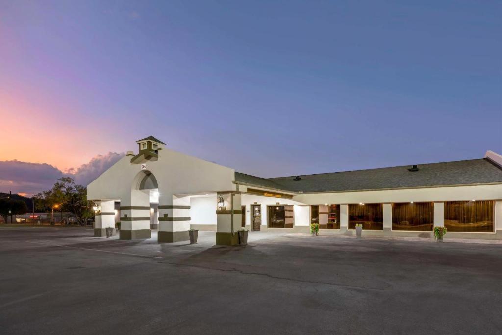 Burnet Best Western Post Oak Inn מראה חיצוני תמונה
