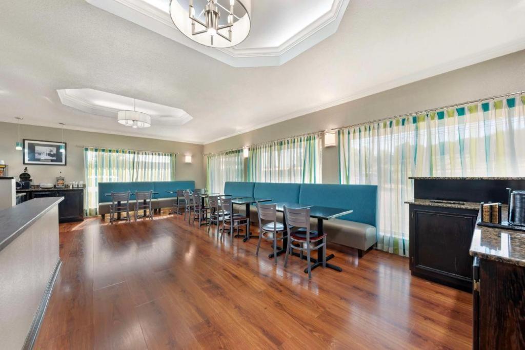 Burnet Best Western Post Oak Inn מראה חיצוני תמונה